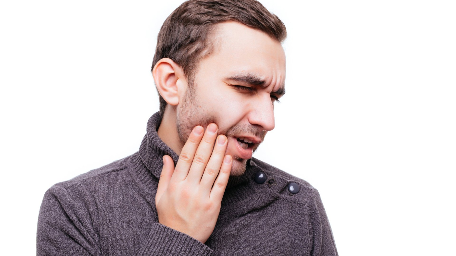 Foghúzás utáni fájdalom és gyógyulás: mi normális, és mikor forduljon fogorvoshoz?