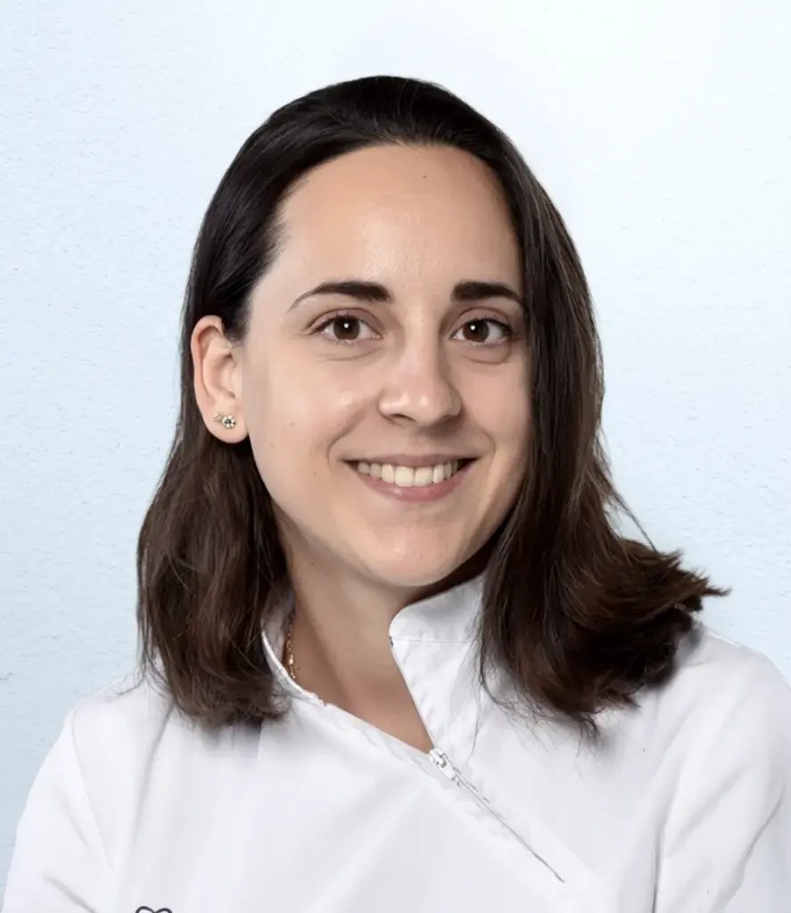 Dr. Vida Lívia fogorvos | RózsaDomb DentCare